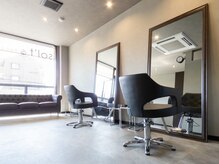 ソルト(sol't)の雰囲気（毎日のヘアセットなどお悩みがあればお気軽にご相談下さい。）