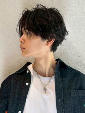 ファルベ(Farbe) フェザー/サーフカール/センターパート/波巻きツイスパ