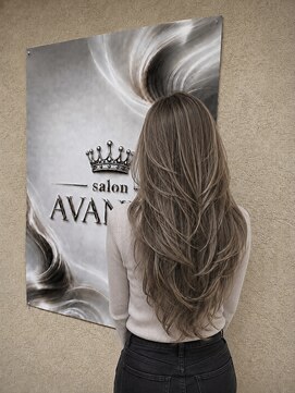 アヴァンシア 石巻(AVANCIA) 柔らかグレージュ×バタフライレイヤー