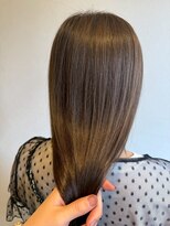 エール 生駒(aile Total Beauty Salon)&nbsp;透明感あふれる艶グレージュ!赤みを抑えた大人の上品カラー