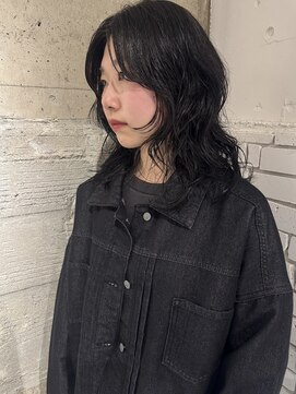 ニュア(neua) ミディアムパーマ