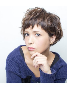 ウニ 清澄白河(uni) グロッシーショート