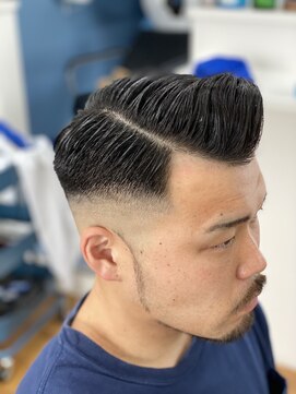 エストアール(S to R) sidepart low skin fade style