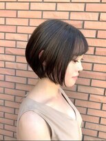 ヘアアンドメイク ニューヨーク ニューヨーク 長岡天神店(Hair&Make NYNY) 顔まわりとボリュームの位置がポイント【前下がりショートボブ】