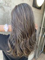 アルカナ 明治神宮前原宿(ARCANA)&nbsp;白髪ぼかしハイライト×グレージュ