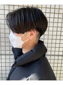 ナチュラルマッシュセンターパートツーブロック