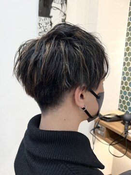 ルーム(Room) 前下がりマッシュショート/ツーブロック/爽やかメンズヘア