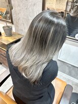 トリコ(torico)&nbsp;バレイヤージュグラデーション　【八王子ハイトーン】