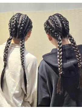 ベリッシモ(Bellissimo) コーンロウ♪双子ヘア