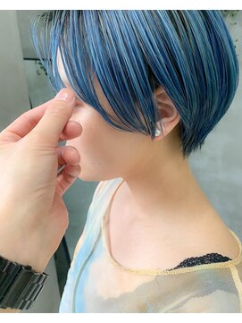 テトヘアー(teto hair) 水色カラー、毛先カラー、ルーツカラー、ハンサムショート