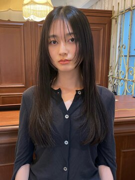 リフ バイ ローバー(Riff by ROVER) レイヤーカット/顔周りカット/透明感カラー/ブルーブラック/原宿