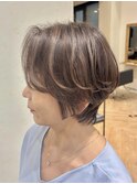 大人ショート白髪ぼかしカラー40代50代60代