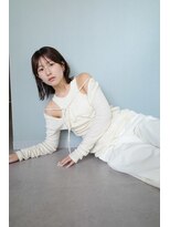 アム(amu)&nbsp;レイヤーカット/くびれボブ/外ハネミディアム/前髪カット