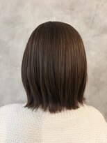 ブルー 青葉台(BLUE)&nbsp;白髪ぼかしハイライト外ハネボブ