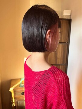 ミニボブ×イヤリングカラー