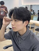 フィフス 栄(fifth)&nbsp;無造作ニュアンスパーマセンターパート刈り上げなしメンズパーマ