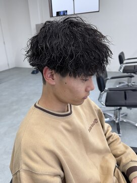 フゥ 宇都宮戸祭(FeU) 宇都宮メンズカットメンズパーマ波巻きスパイラルパーマツイスパ