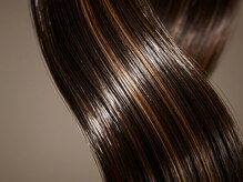 ヘアカラーの発色とツヤをワンランク上に