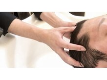 フリゼーア 川西店(FRISEUR)の雰囲気（この時期は乾燥でダメージがでやすいです。頭皮ケアが肝心です。）