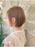 ローライトアッシュブラウン大人かわいい小顔ワンサイドショート