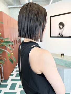 ノエ(noe) 切りっぱなしボブ×オリーブベージュ