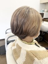 コアフィールフィス(COIFFURE fils) 《見附 今町》ハイトーンカラー 前下がりショート