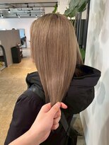 メリー オオサカ(Merly Osaka) くすませすぎないナチュラルベージュ