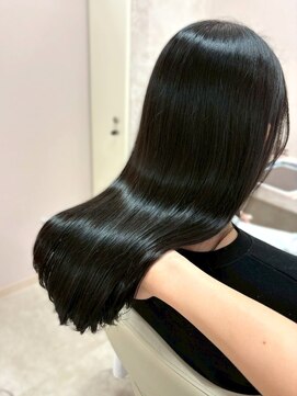 ソンノ(sonno) 顔周りカット 艶髪 髪質改善 縮毛矯正 ストレート 20代 30代