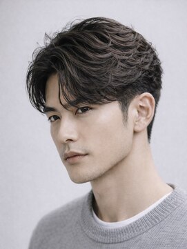 ハレ ヘアサロン(Hale hair salon) Hale刈り上げセンターパートフェザーパーマニュアンスパーマ原宿