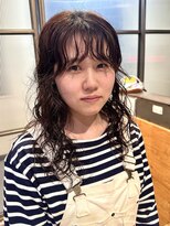 リンネ(Lin'ne)&nbsp;フェイスレイヤーのロングスパイラルパーマ