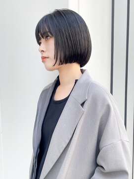 カフ(CAF) CAF 照下 イメチェン似合わせカットブルーブラックミニボブ大阪