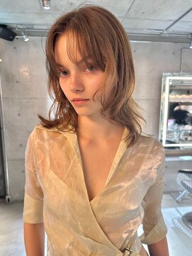 スクリーンギンザメゾン 銀座(SCREEN GINZA MAISON.) クラゲヘアー/小顔に見せるヘア/ココアベージュ/銀座