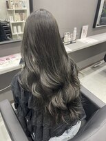 エミュ(Aimu.)&nbsp;【韓国ヘア/アッシュカラー】