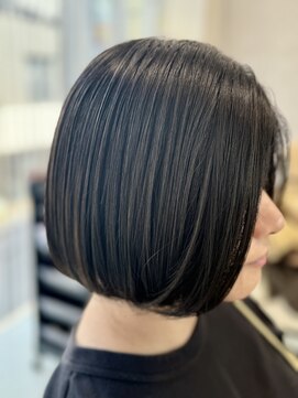 ヤサシイサロン(YASASHII SALON) クールボブ×オリーブグレー