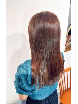 アペゼ(Apaiser)の写真/髪のダメージを最小限に抑えた施術が◎髪の芯から潤いのある艶やかな美発色が叶う♪