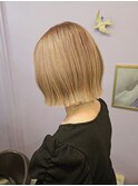 柔らかベージュ