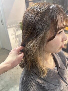 アトリエ ジジ(atelier ZiZi) インナーカラーホワイトベージュ