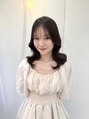 アイユー(ii+U) 赤みを打ち消す柔らかいブラウンカラーとふわっと動くレイヤー
