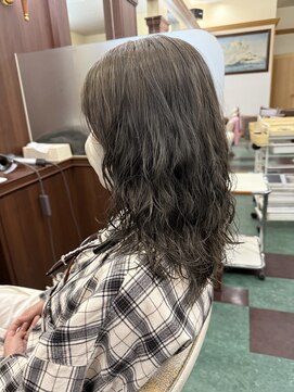 シャンプー ボーイ 宮崎柳丸店(SHAMPOO BOY) ブリーチあり/ダークグレー【宮崎市/カラー】