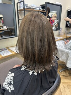 アルター(aL ter) ミディアムレイヤー/暗めカラー/グランマッシュ/鎌取/市川いづみ