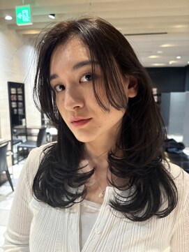 クィーンズガーデンバイケーツーギンザ(QUEEN’S GARDEN by K two GINZA) シルクレイヤーカット*髪質改善*グレイヘア*20代30代40代50代