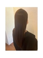 エルサフィロ キタハマ(el zafiro kitahama)&nbsp;20×30×40代×ツヤ髪ロング×暗髪カラー×ケミカルケア重視