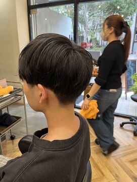 アルター(aL ter) MEN’S HAIR/サーフカール/刈り上げセンターパート/鎌取