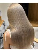 ハイトーンベージュ　ケアブリーチ