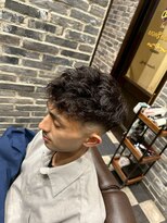 ミリオンバックス 御徒町店(Million Backs)&nbsp;御徒町/刈り上げセンターパート/波巻きツイストスパイラル