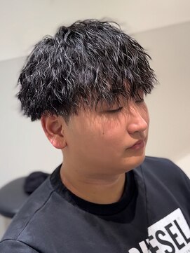 ラスト(LUAST) シャドウパーマメンズテテ風ゆるめパーマ韓国ヘア波巻きツイスト
