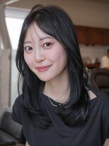 ヴィヴィッド オモテサンドウ(ViViD omotesando)&nbsp;仕事中も可愛い/大人上品セミロングレイヤー