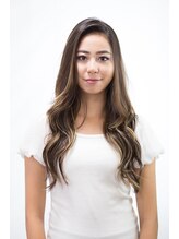 ルアナ(Luana) 大人っぽいハイトーンスタイル
