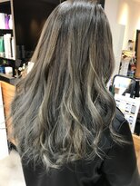 ヘアデザインクラフト(hair design CRAFT)&nbsp;【CRAFT】イルミナアッシュグレージュ×バレイヤージュ