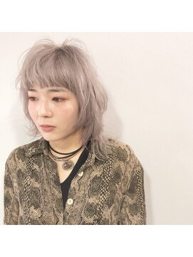 クラン(clan) clan<小顔ショートウルフ×シルバーグレイ>